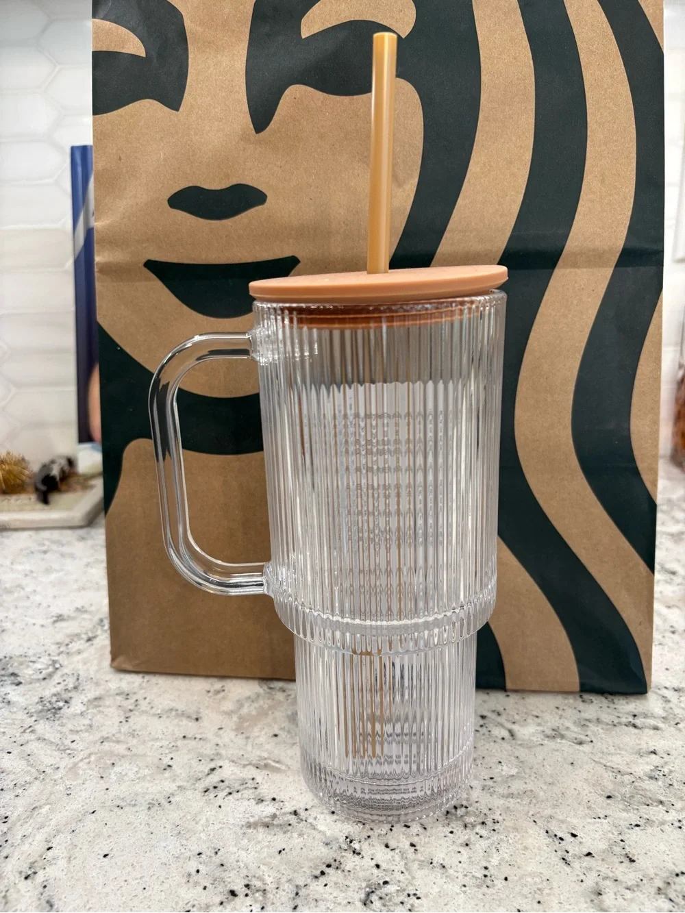 Starbucks 2026 Fall Pleated Clear Glass Handle Cold Cup Tumbler. NWT. HTF.